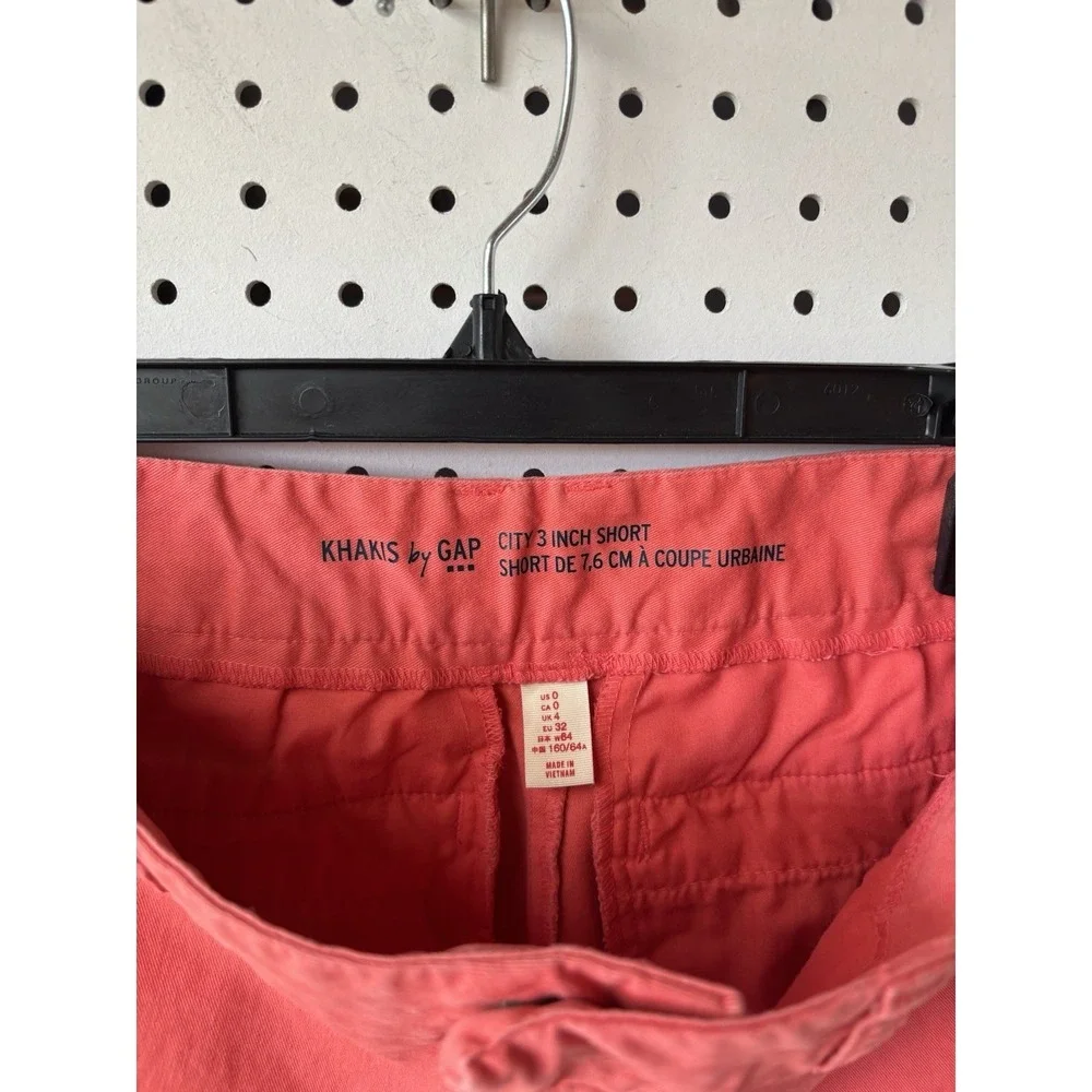 Khakis by Gap‎ Chino City 3
